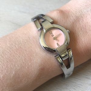 ESQ E5304 women’s round watch